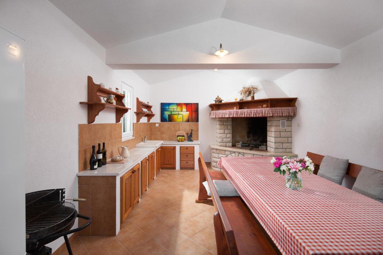 Villa Amaryllis Labin  Buitenkant foto