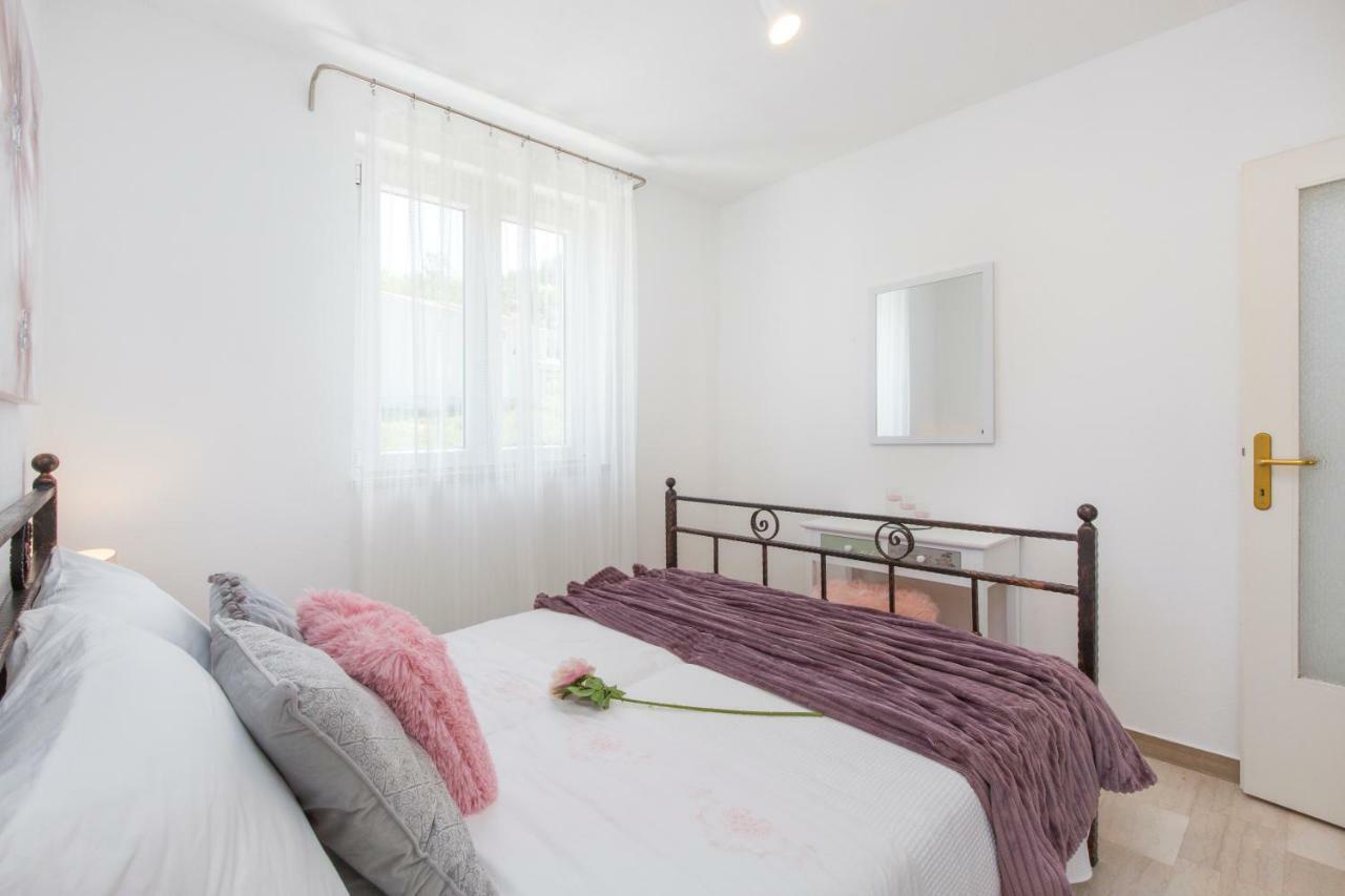 Villa Amaryllis Labin  Buitenkant foto